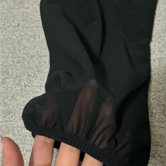 New long sleeve black dress - Picture 4 of 4